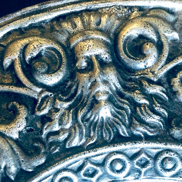 Antique Style Green Man Portrait of Cast Metal Charger Plate Wall Plaque 12”each - Picture 4 of 11